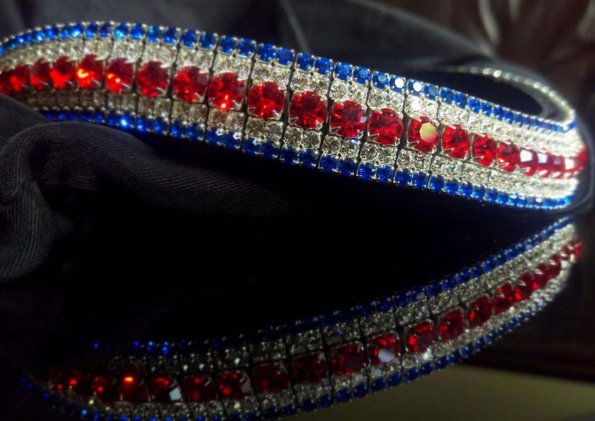 Red, white and blue browband from PonyCouture's AmazBling range of bespoke, handmade crystal browbands. This bling GB browband is perfect for showing off your style in the showjumping ring, dressage arena or anything horse related. Perfect for equestrian enthusiasts.